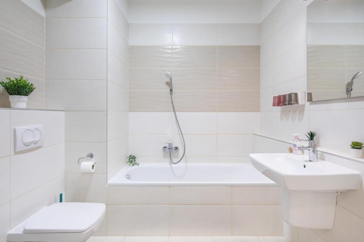 Central - New - Cozy Stay Budapest Exteriör bild